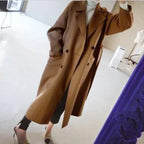 Cappotto lungo doppiopetto elegante da donna