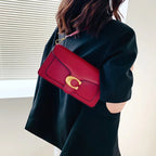 Elegante borsa a mano con ampio spazio interno