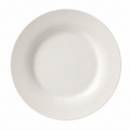 Piatto in ceramica bianco visto dall'alto