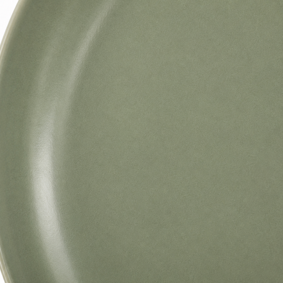 Piatto piano verde salvia per tavola moderna