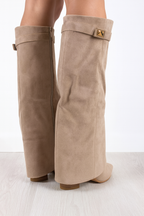 Eleganti stivali alti da donna in pelle o camoscio, tacco 8,5 cm
