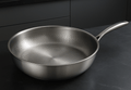 Padella in Titanio Premium per Tutti i Piani Cottura - Cucina in Modo Più Sano e Duraturo
