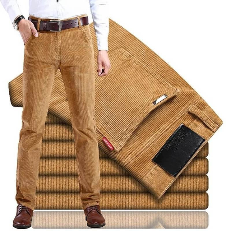 Pantaloni in velluto a coste da uomo