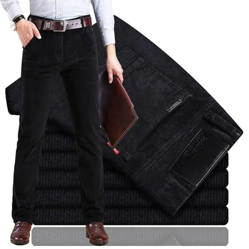 Pantaloni in velluto a coste da uomo
