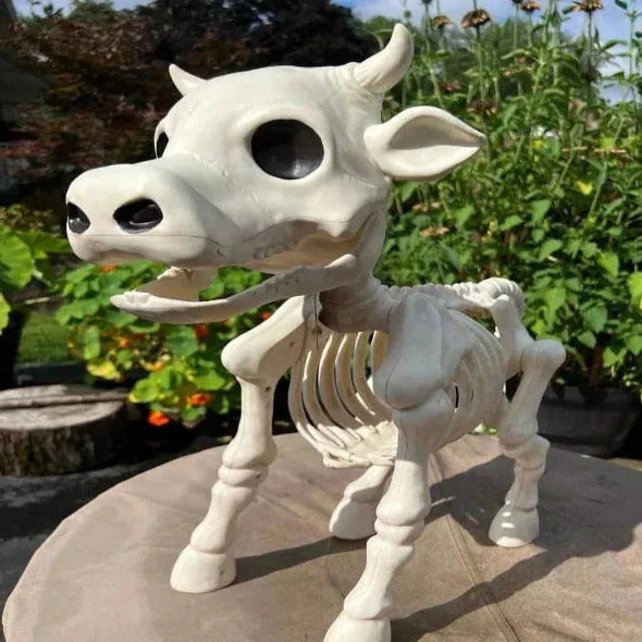 Gruselige Halloween Deko: Scheletro di Kuh e Pferd