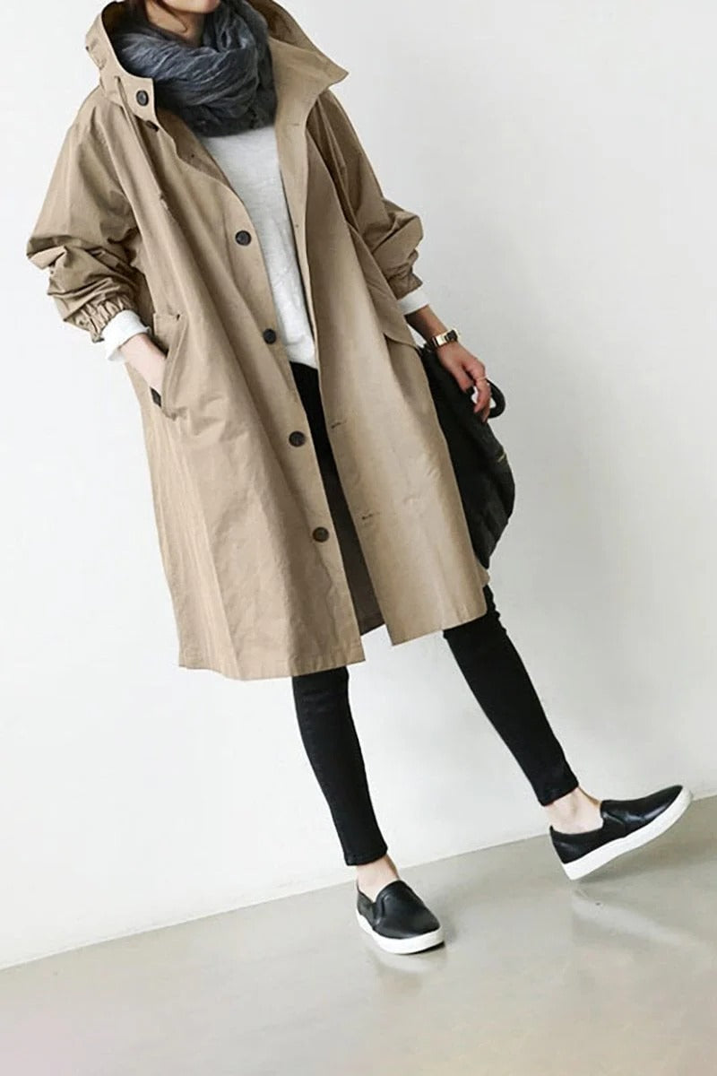 Trench impermeabile con cappuccio