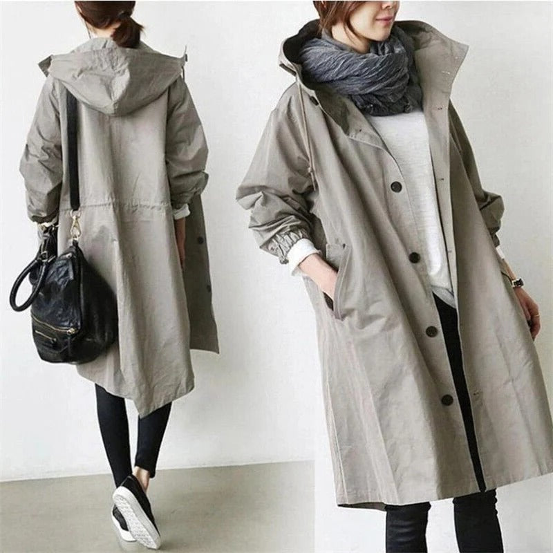 Trench impermeabile con cappuccio