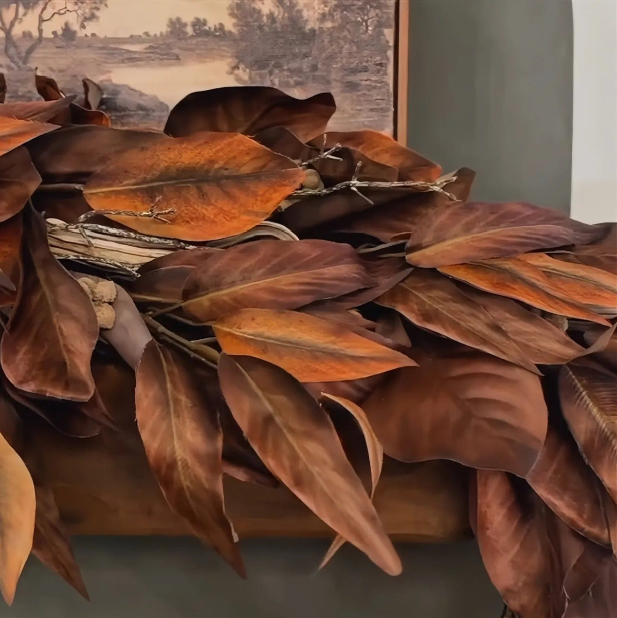 Ghirlanda di foglie di magnolia marrone | decorazione autunnale realistica per interni ed esterni coperti