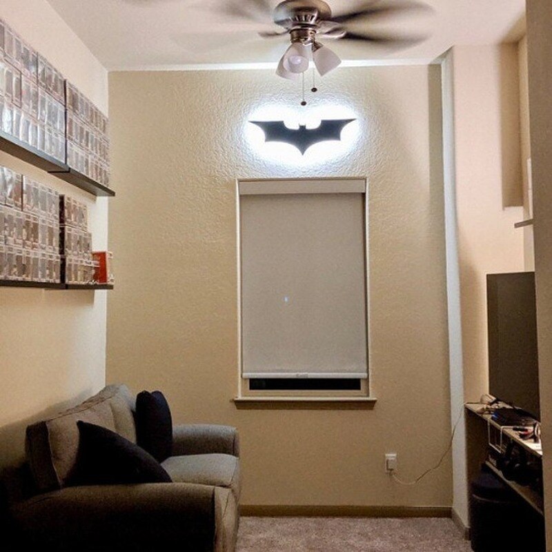 Lampada da parete Batman LED con telecomando wireless e cambio di colore