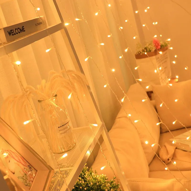 Luci di Natale a Tenda con 8 Modalità di Controllo - Luci Decorative di Natale Pendenti con Telecomando