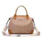 LuxeCarry Tote: borsa a spalla chic e pratica