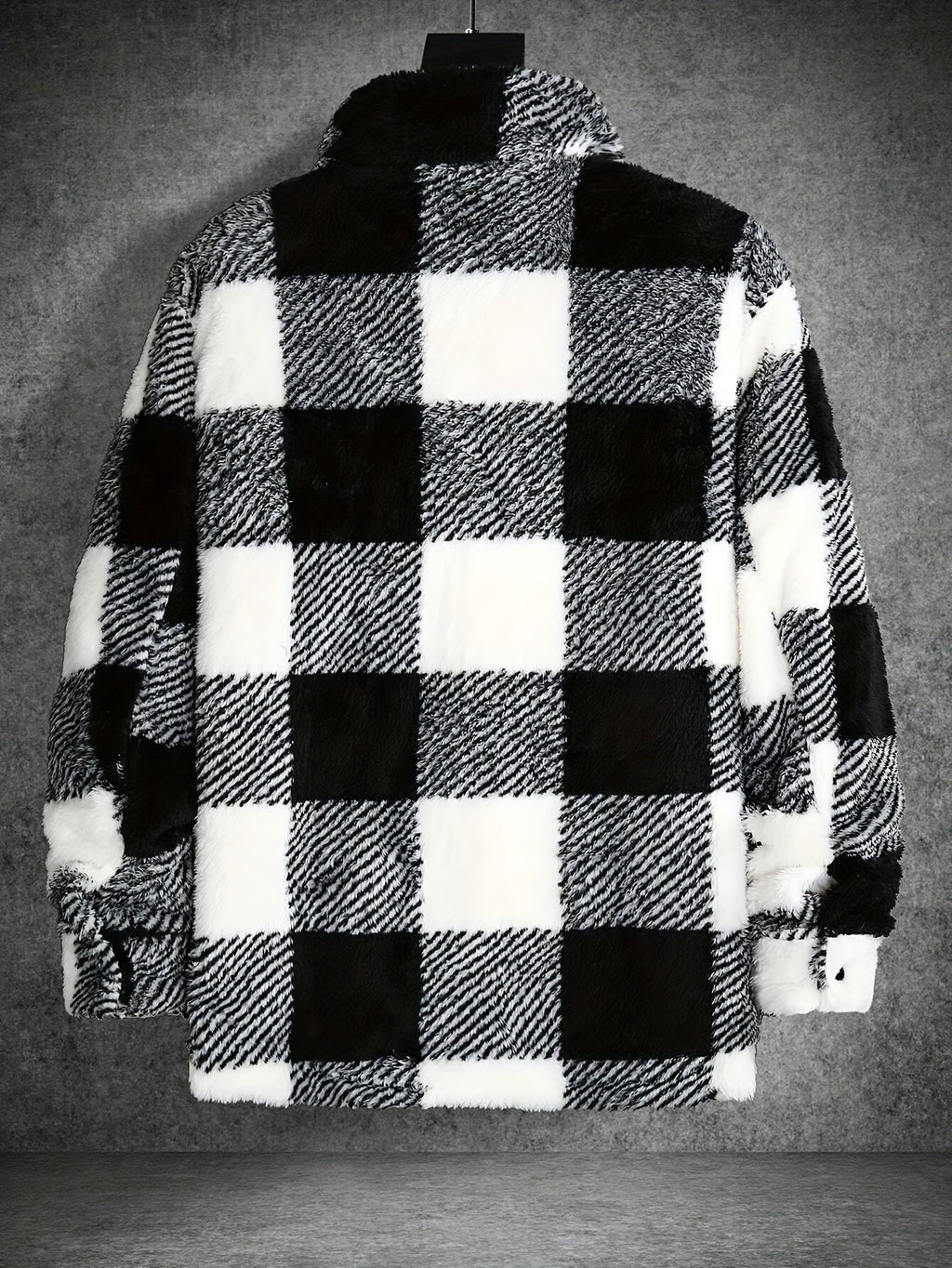 Giacca in pile scozzese da uomo: accogliente stile bianco e nero