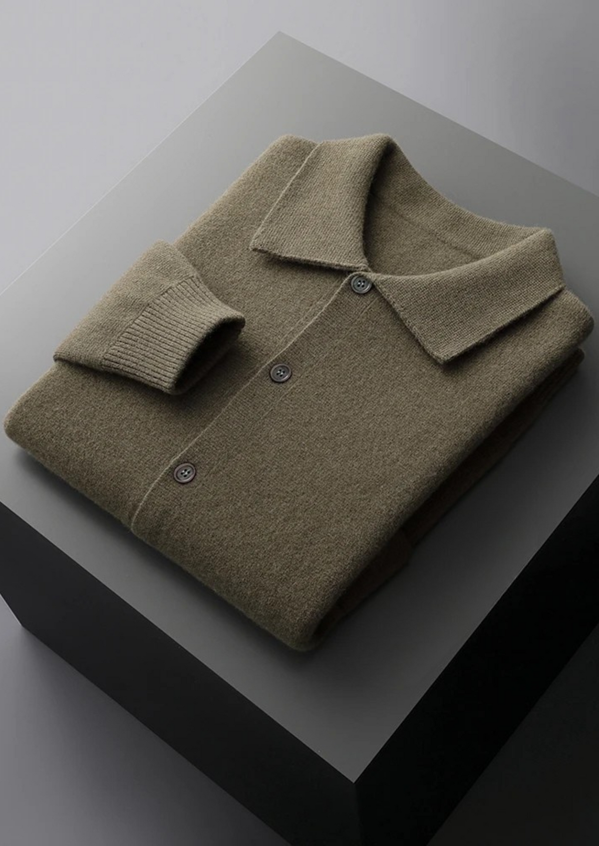 Cardigan da Uomo con Bottoni e Tasche Applicate per Sovrapposizioni di Stile
