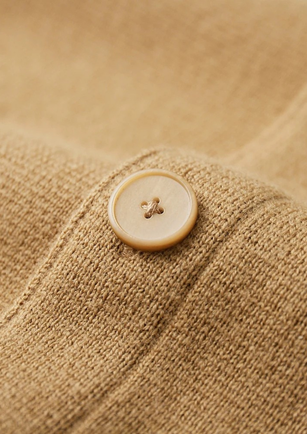 Cardigan da Uomo con Bottoni e Tasche Applicate per Sovrapposizioni di Stile
