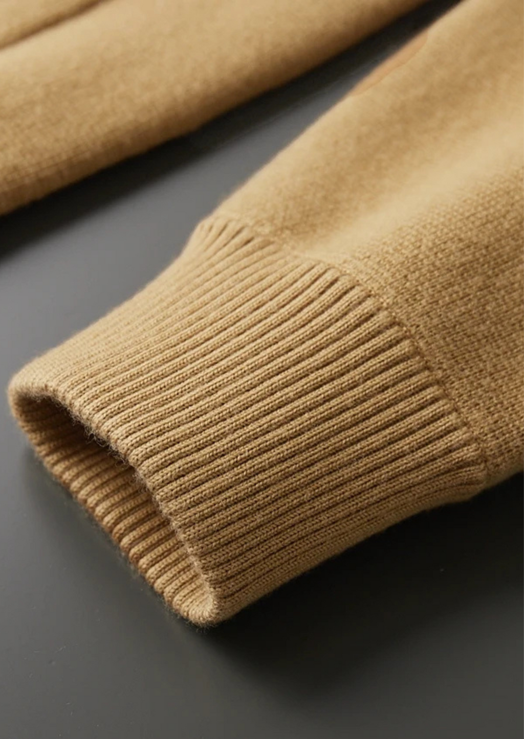 Cardigan da Uomo con Bottoni e Tasche Applicate per Sovrapposizioni di Stile