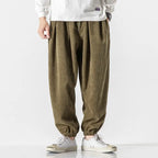 Pantaloni casual in velluto a coste da uomo: vestibilità comoda e stile disinvolto