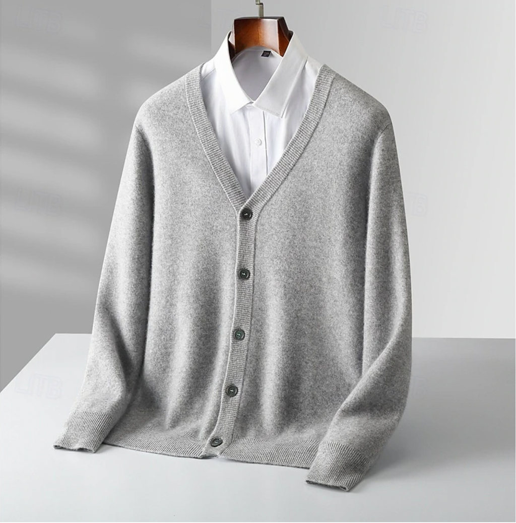 Cardigan classico da uomo con bottoni per uno stile versatile