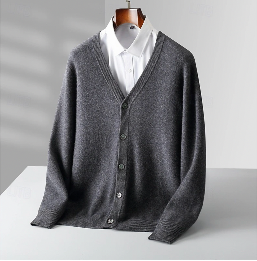 Cardigan classico da uomo con bottoni per uno stile versatile