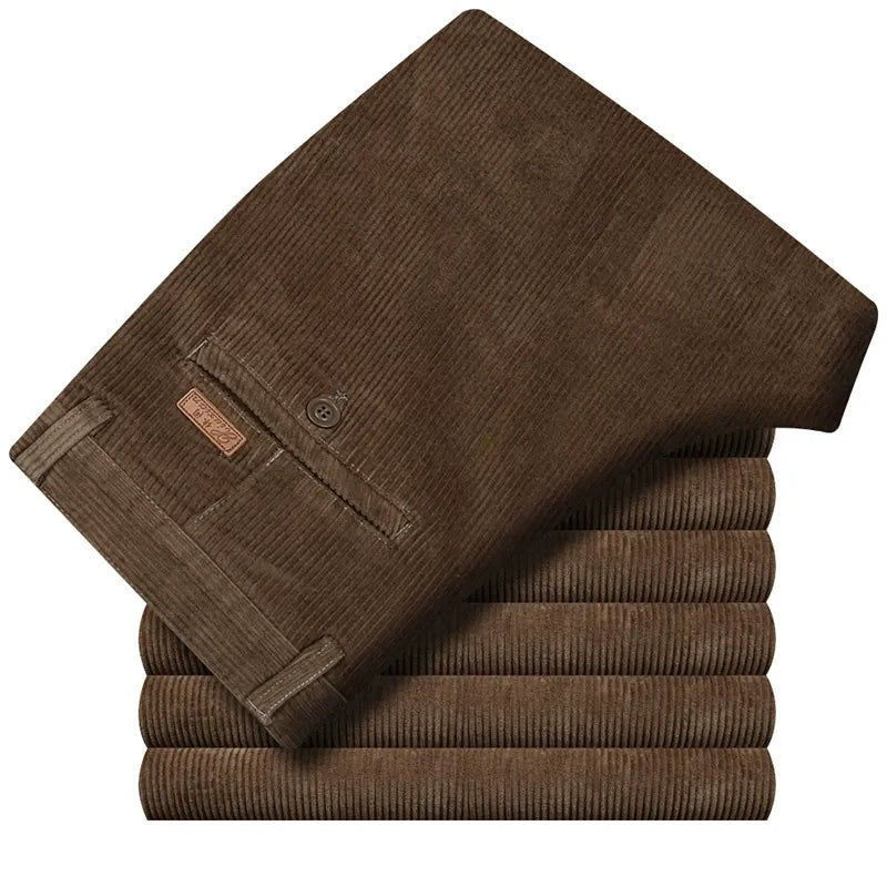 Pantaloni classici da uomo in velluto a coste per il comfort quotidiano