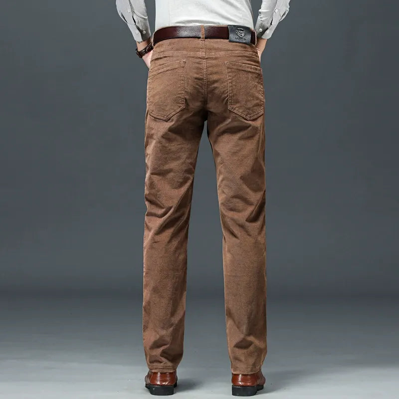 Pantaloni classici da uomo in velluto a coste elasticizzati per uno stile casual elegante