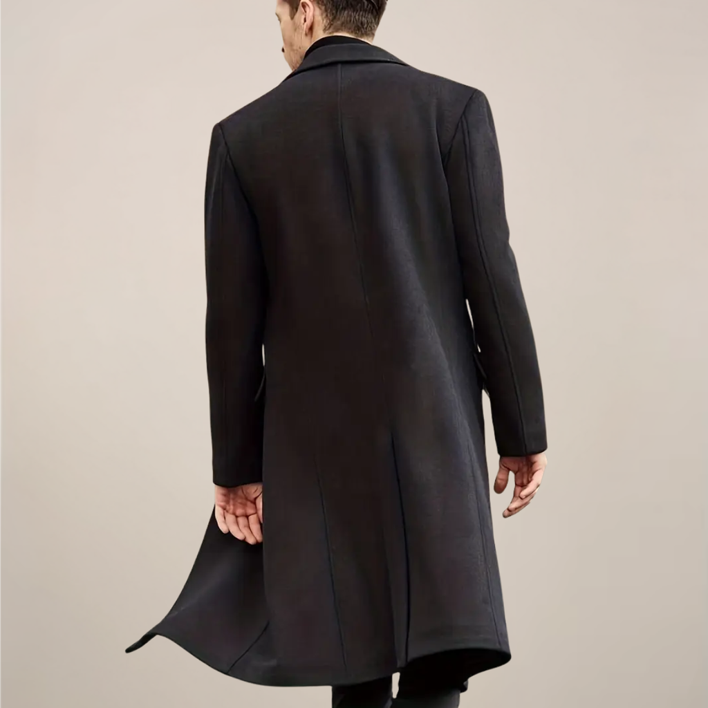 Soprabito Lungo Nero da Uomo: Elegante Cappotto Invernale Monopetto