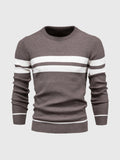 Maglione girocollo a righe da uomo: moderno e confortevole