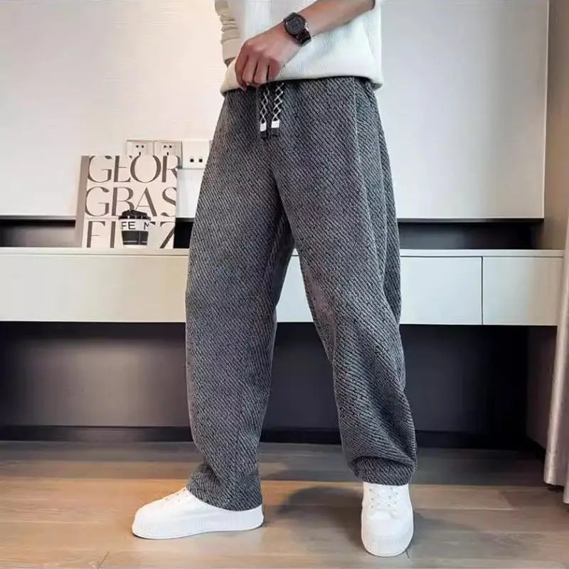 Pantaloni lounge da uomo in morbida maglia affusolata spazzolata