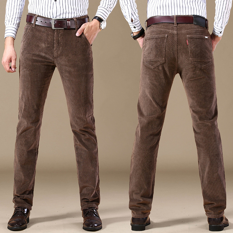 Pantaloni da uomo in velluto a coste elasticizzati per un comfort che dura tutto il giorno