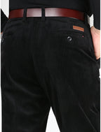 Pantaloni a coste strutturati da uomo per uno stile disinvolto