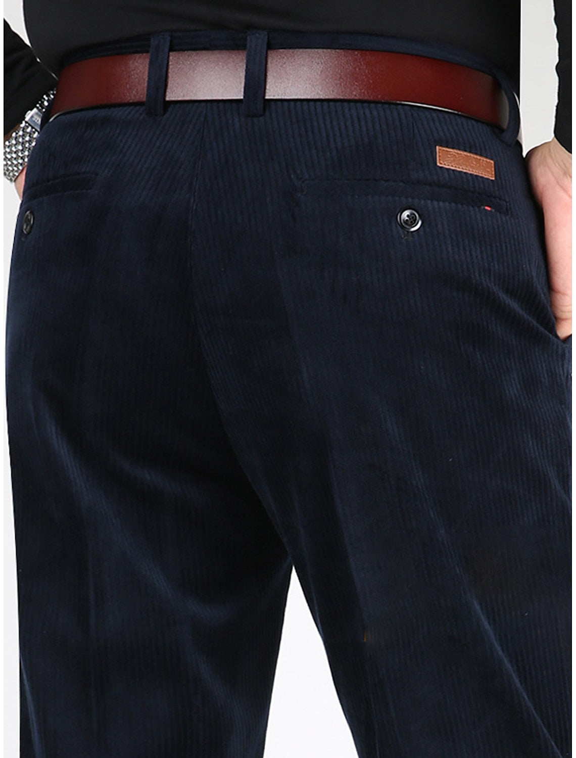 Pantaloni a coste strutturati da uomo per uno stile disinvolto
