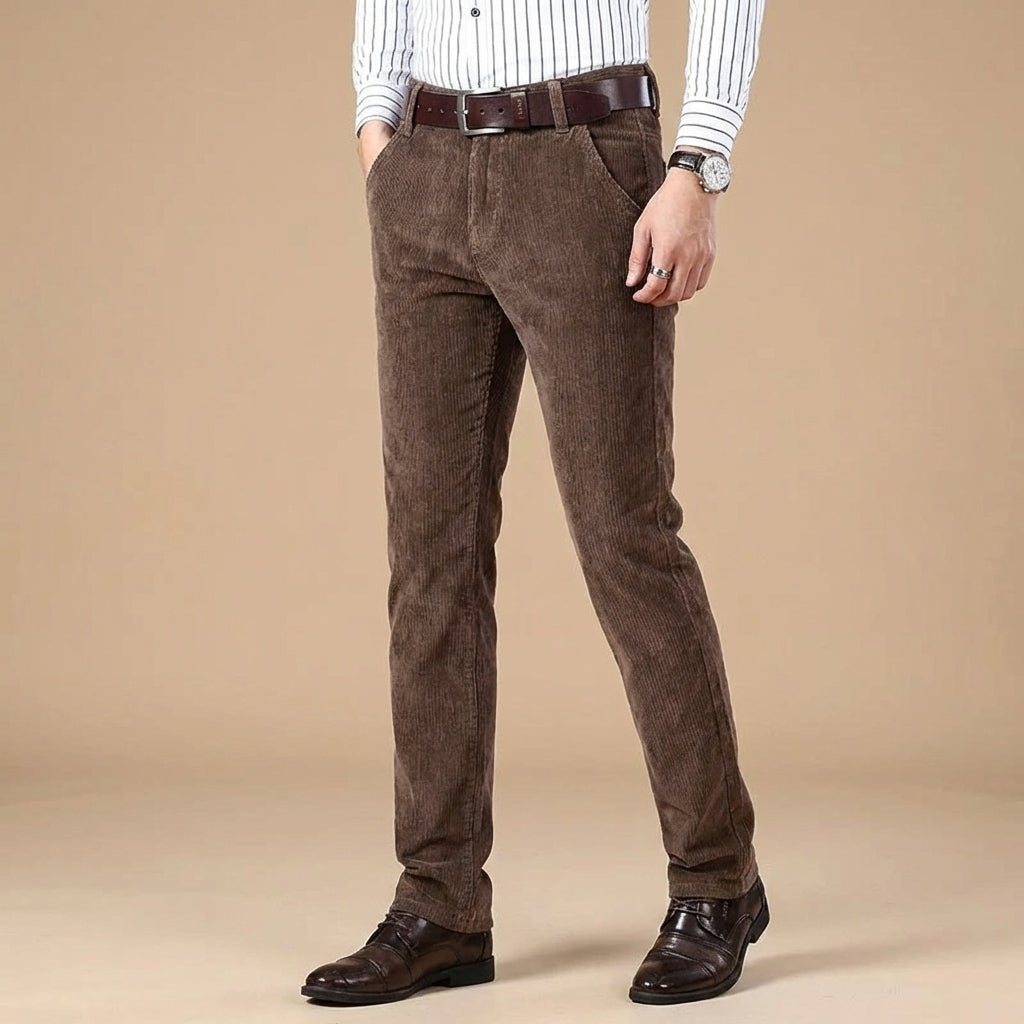 Pantaloni in velluto a coste da uomo: vestibilità comoda e su misura