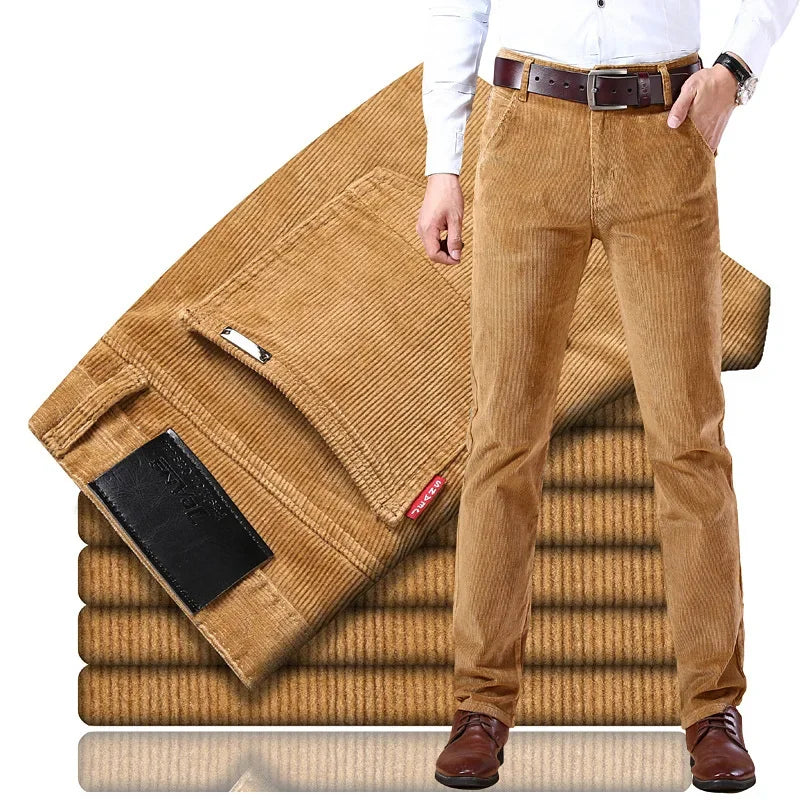Pantaloni in velluto a coste da uomo: vestibilità comoda e su misura