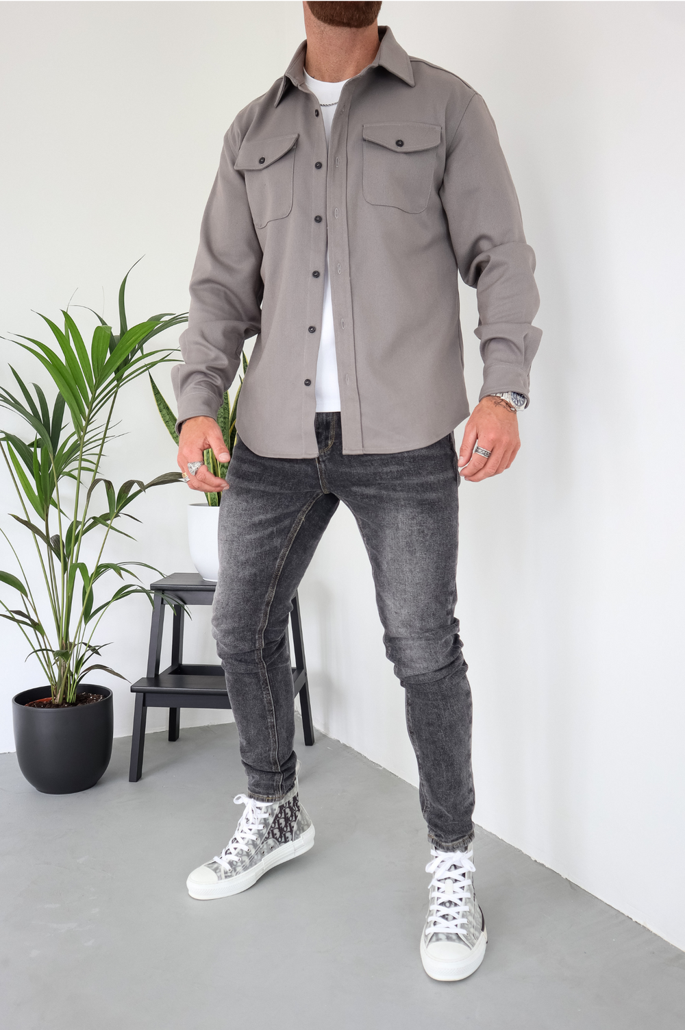 Giacca overshirt versatile da uomo con bottoni e tasche sul petto