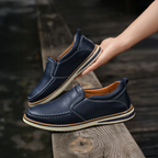 Mocassini slip-on da uomo casual con tomaia in pelle e cuciture a contrasto