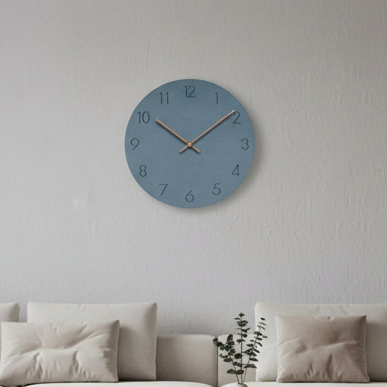 Orologio da parete minimalista scandinavo con lancette in legno e meccanismo silenzioso