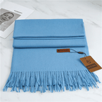 Sciarpa in cashmere con nappe per calore ed eleganza