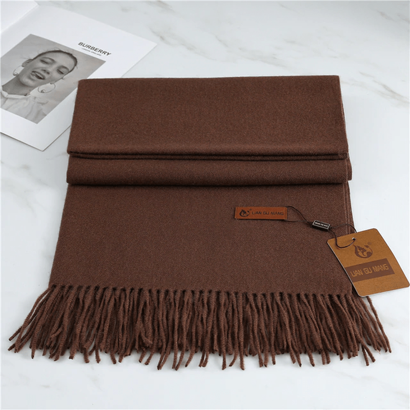Sciarpa in cashmere con nappe per calore ed eleganza