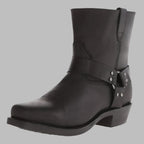 Stivali con imbracatura in pelle resistente