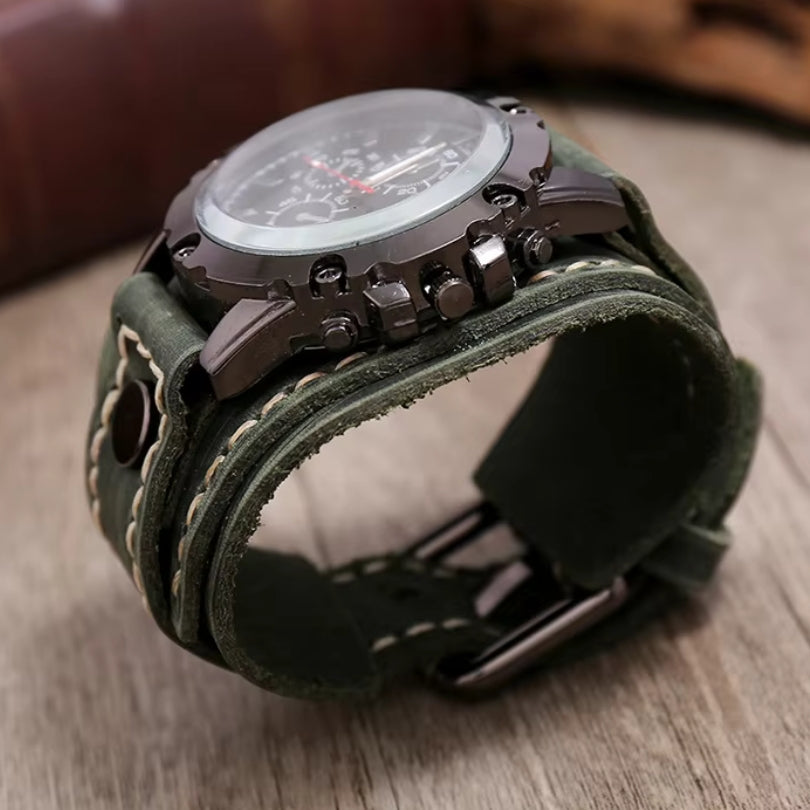 Orologio con cinturino in pelle classico