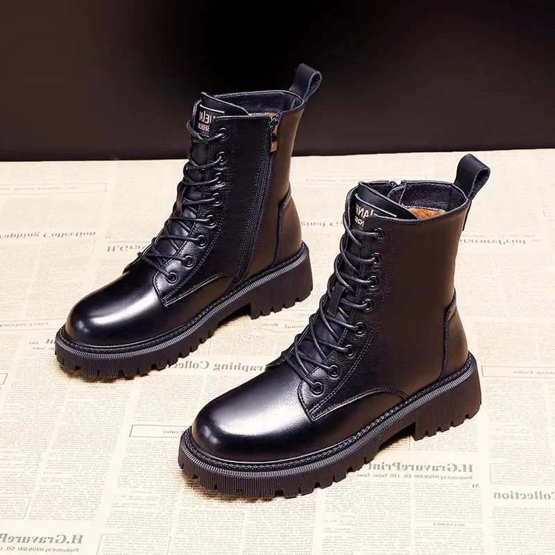 Stivali invernali in pelle nera eleganti e resistenti
