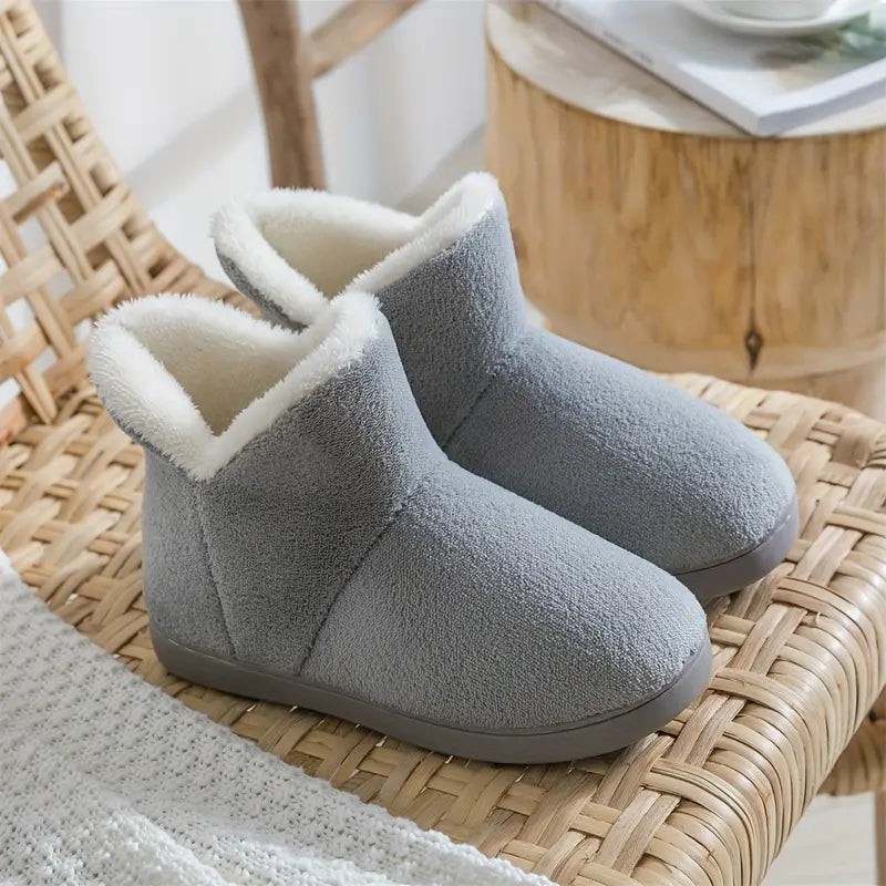 Pantofole tipo stivaletti caldi da donna per casa