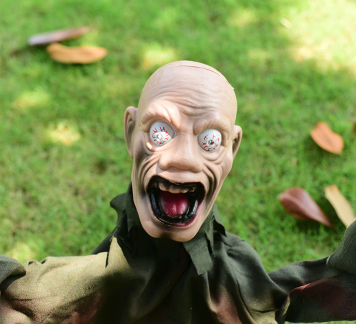 Decorazione di Halloween da giardino con zombi urlanti spaventosi