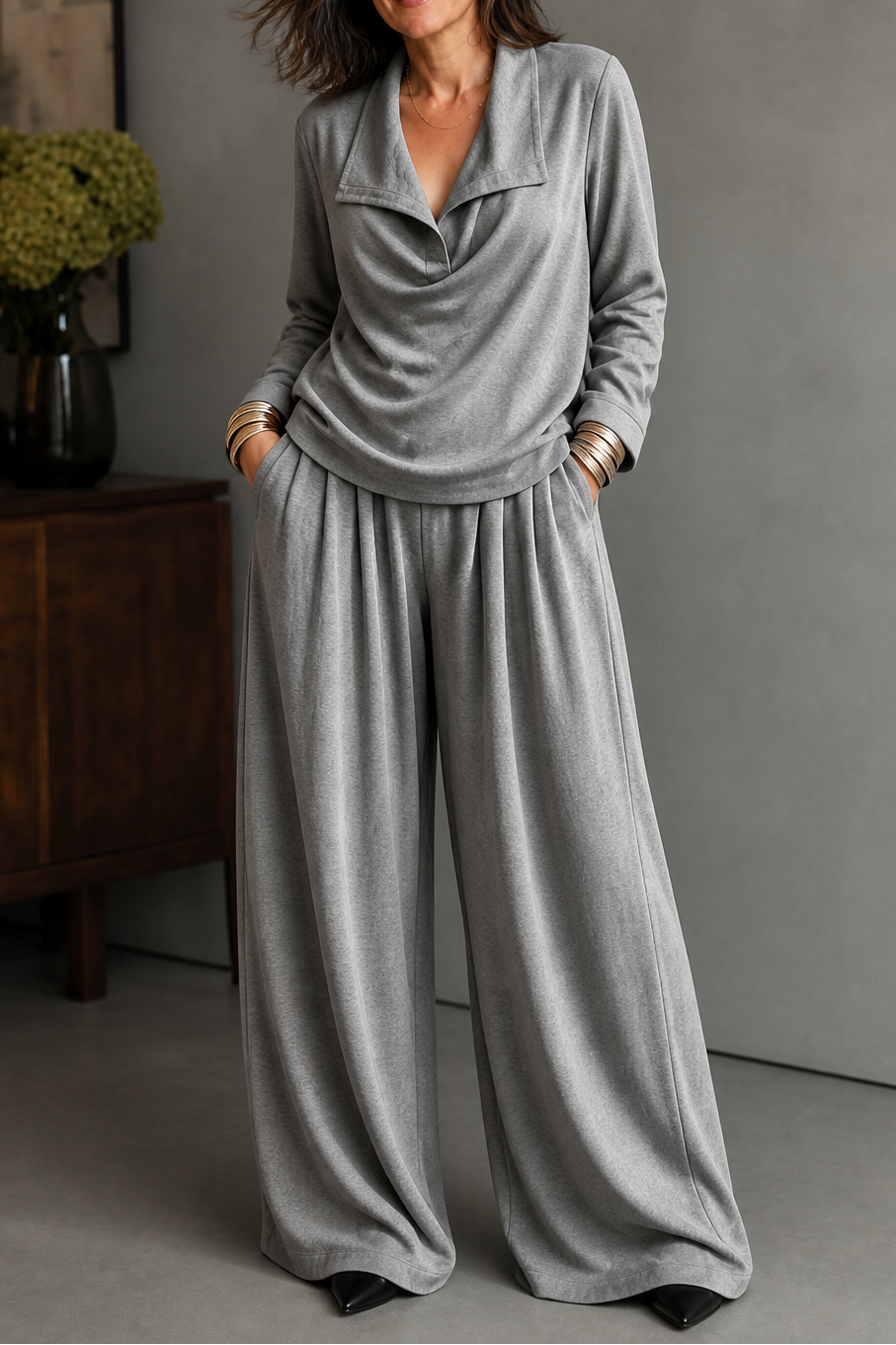 Set con top e pantaloni drappeggiati in maglia a coste