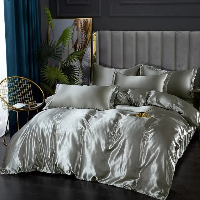 Set di biancheria da letto in raso di seta di lusso - SilkElegance