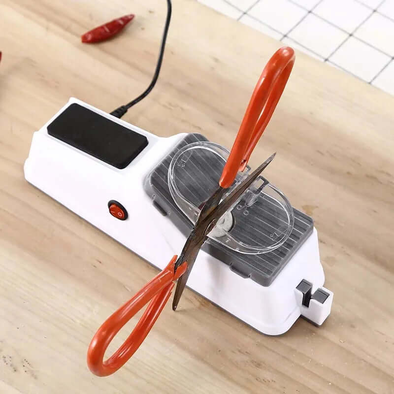 Affilacoltelli elettrico ricaricabile veloce e sicuro