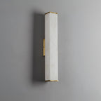 Applique a LED in ottone con paralume in alabastro per interni moderni