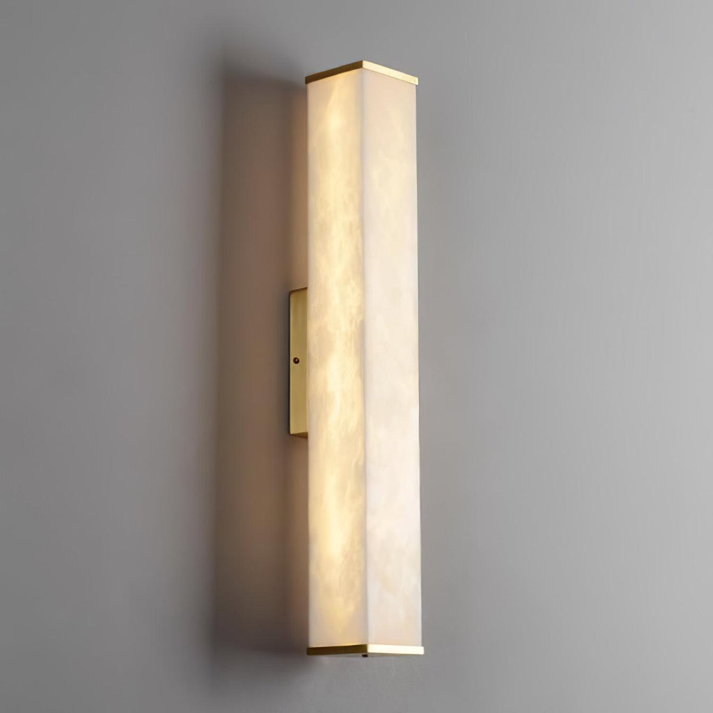 Applique a LED in ottone con paralume in alabastro per interni moderni