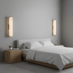 Applique a LED in ottone con paralume in alabastro per interni moderni