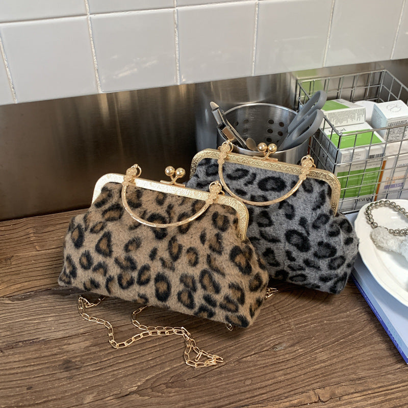 Borsetta da sera con stampa leopardata WoElegant Sperindei
