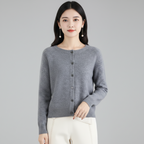 Cardigan da donna in maglia con bottoni — maglione a maniche lunghe con apertura frontale